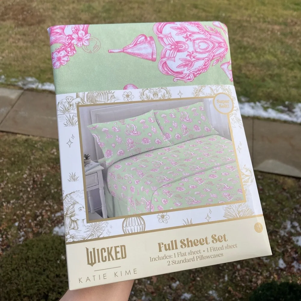 Wicked For Good Katie Kime Artwork Full Sheet Set Green Pink Character Artwork